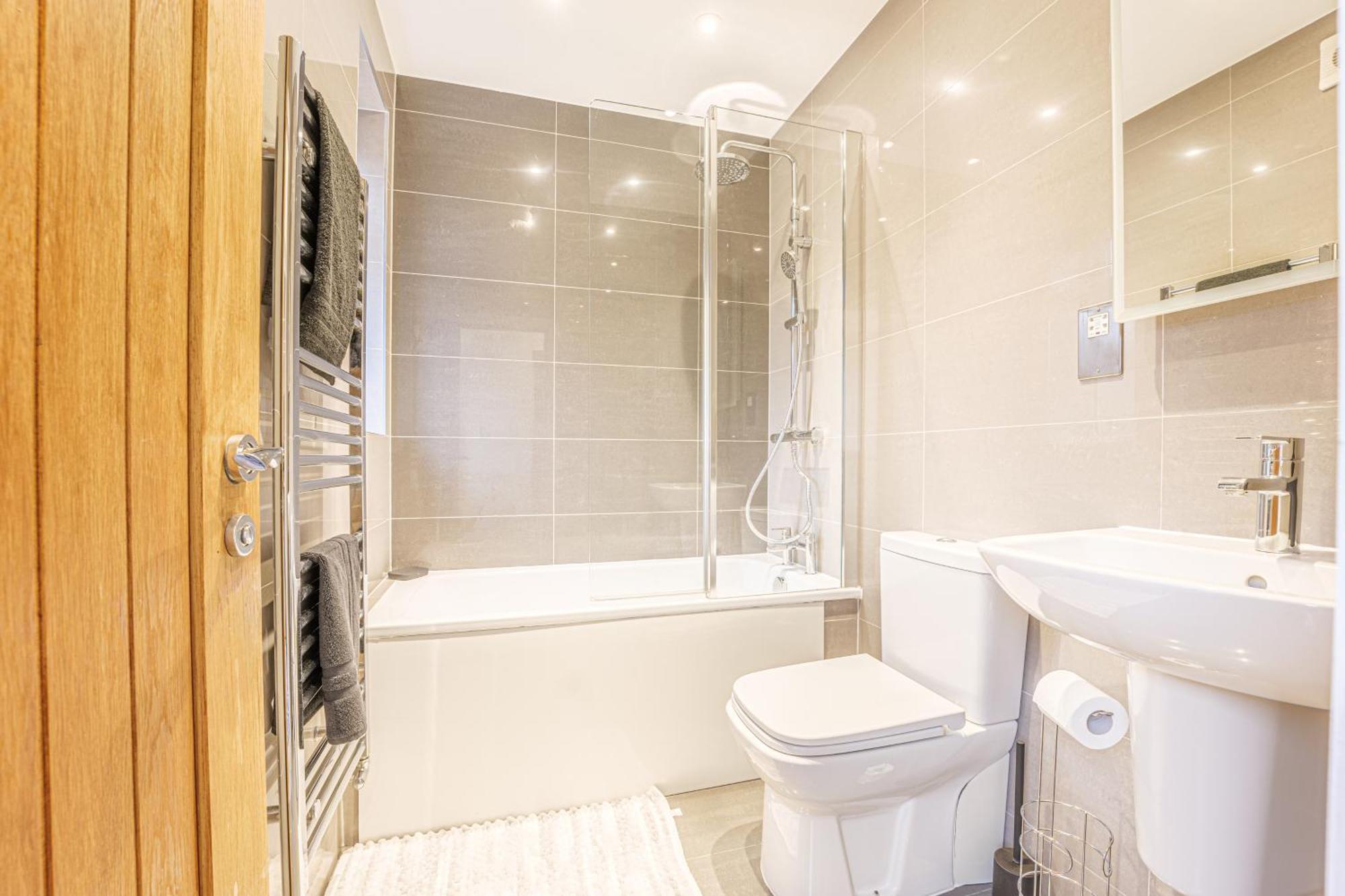 West Residence Bromley Bagian luar foto
